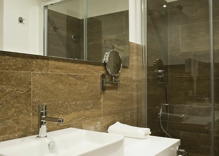 Suite Deal 4*